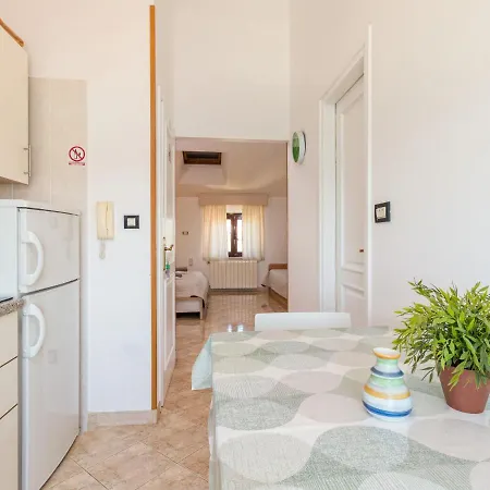 Apartamento Antonella & Napoletano-4 By Interhome