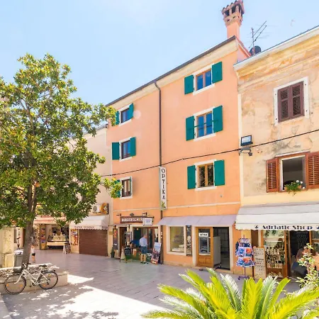 Antonella & Napoletano-4 By Interhome *